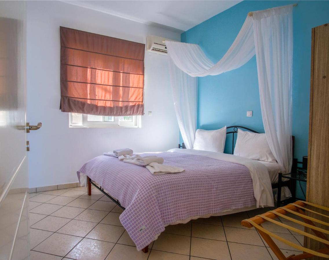 Blue Villas Agia Marina  Bagian luar foto